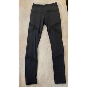 Victoria Sport Black Mesh Knockout Leggings